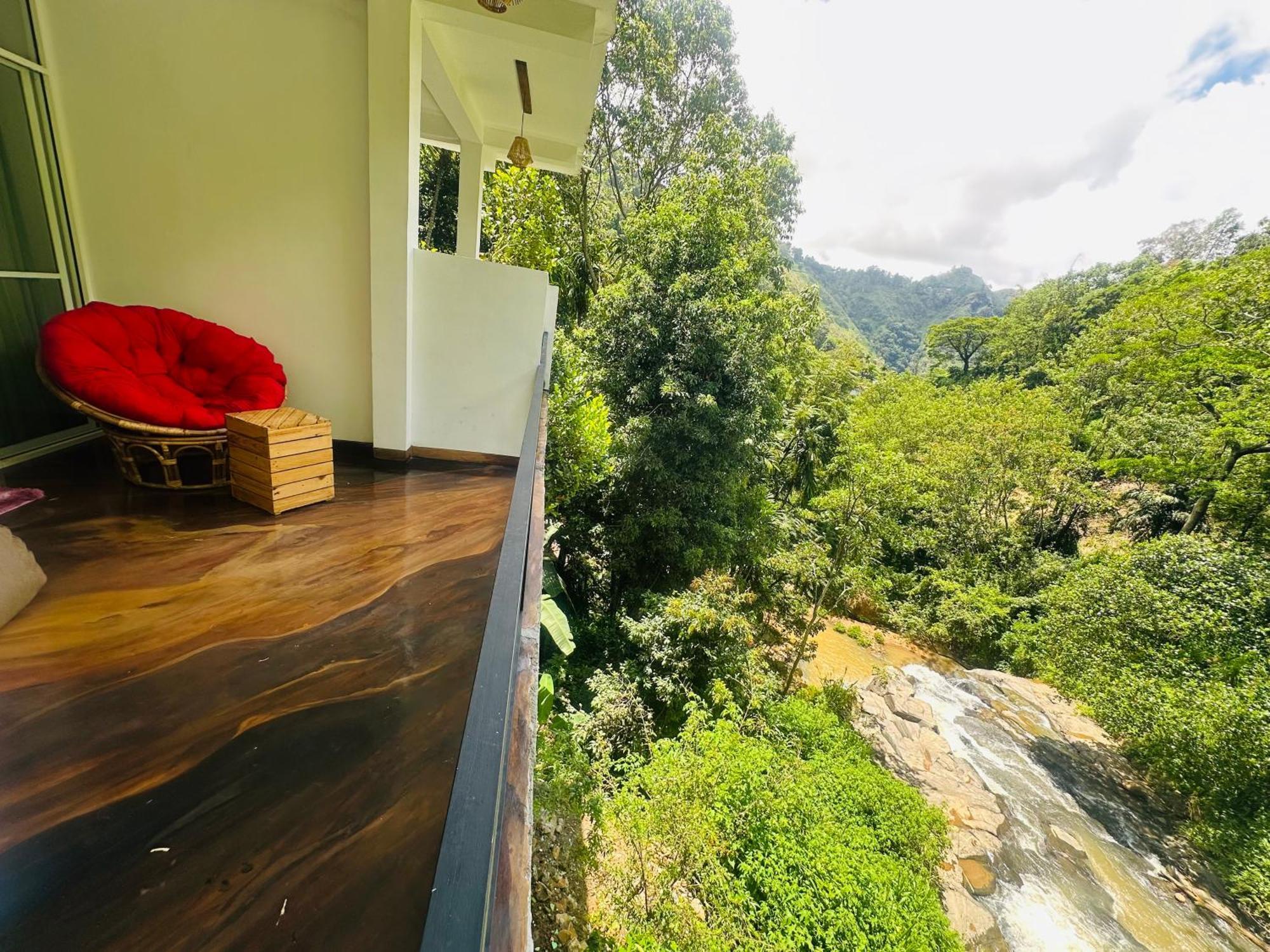 River Splendour Home Stay Элла Экстерьер фото