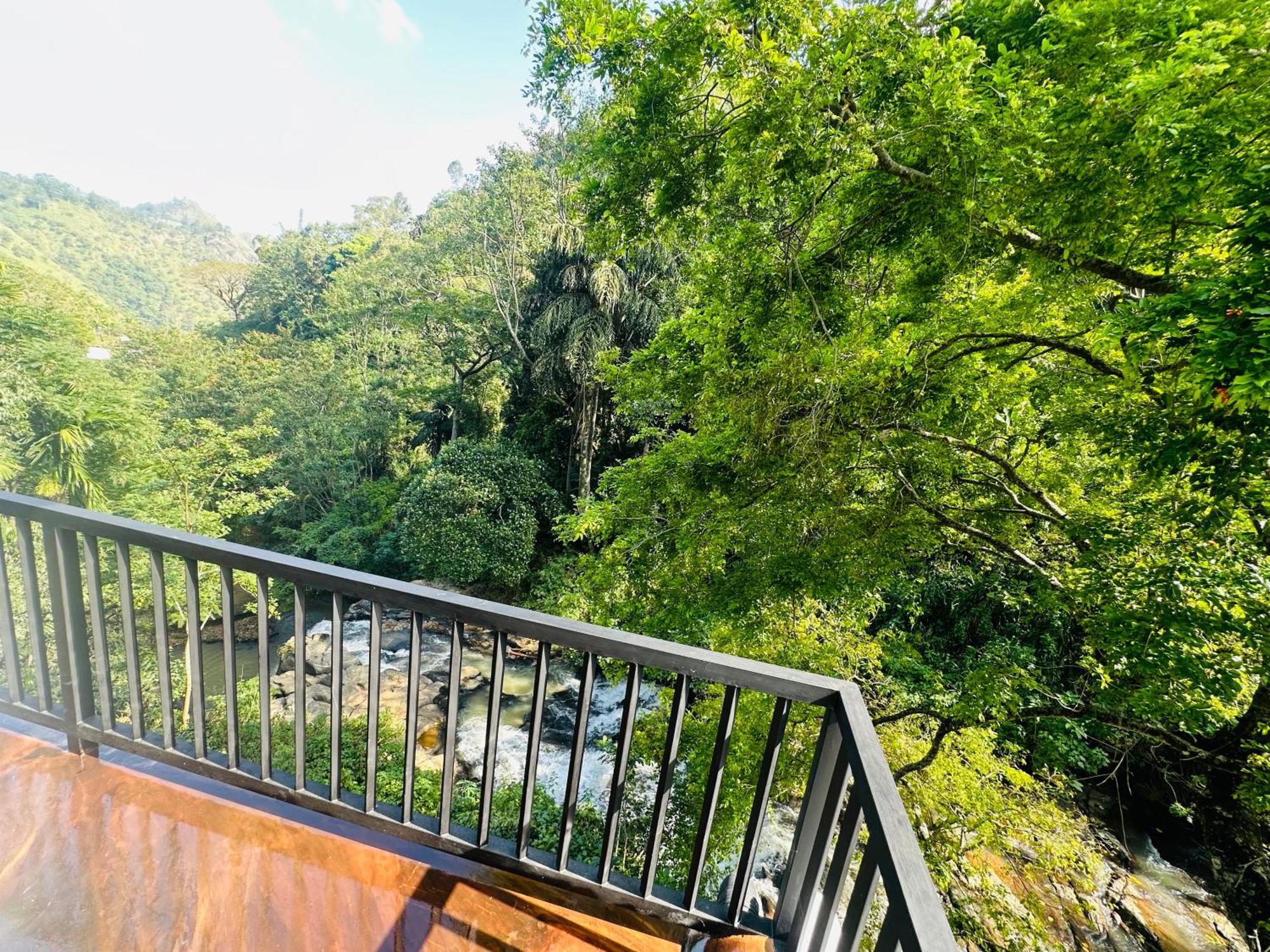 River Splendour Home Stay Элла Экстерьер фото